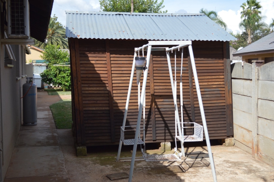 4 Bedroom Property for Sale in Stilfontein Ext 4 North West